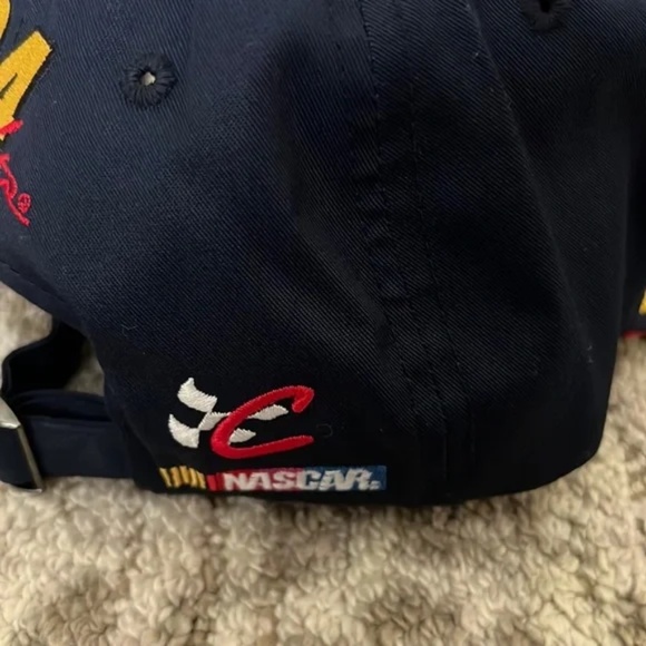 Chase Authentics Dupont Motorsports Jeff Gordon 24 NASCAR Red, Blue and Yellow - Picture 4 of 7